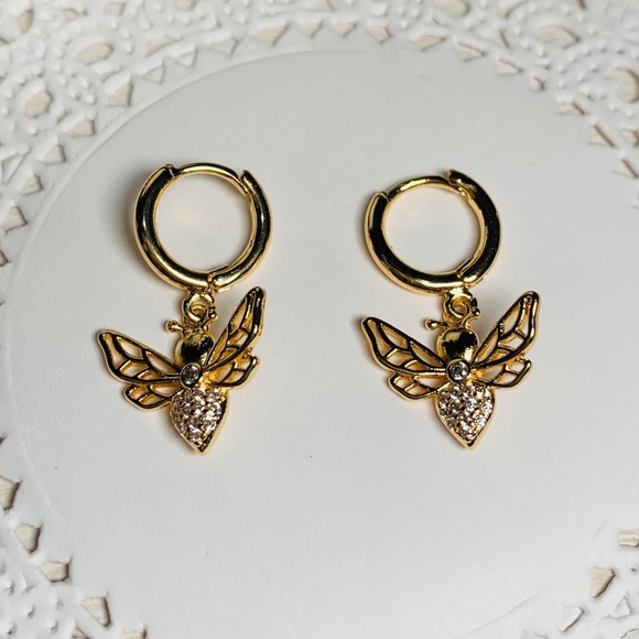 Mini Honey Bee 18K Gold Plated Crystal Hoop Earrings - Picture 2 of 8
